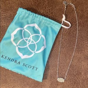 Kendra Scott necklace